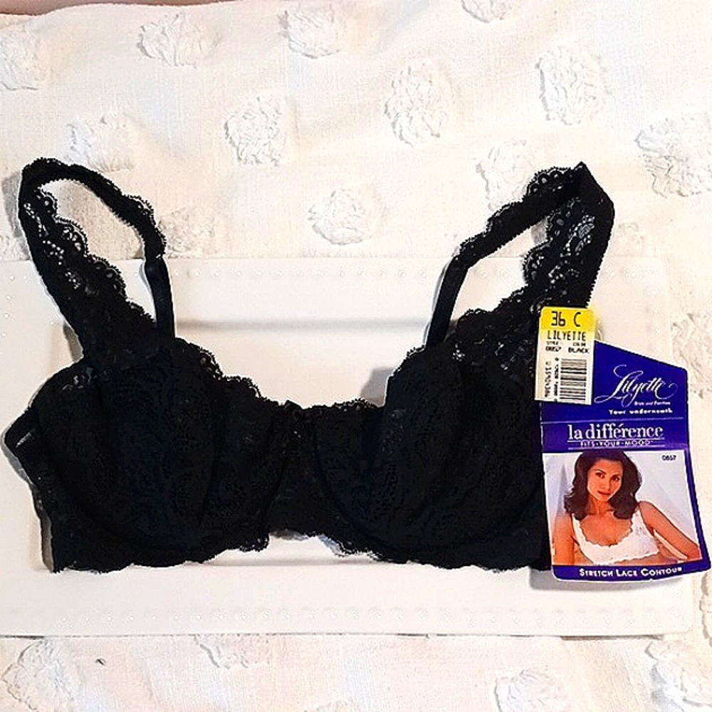 Lilyette Black Lace Underwire Bra